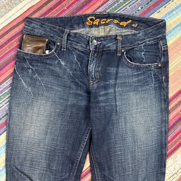 Sacred Boot Cut Flare Jeans Dark Blue Distressed Embroidery Women’s Waist 32 USA - Picture 3 of 12